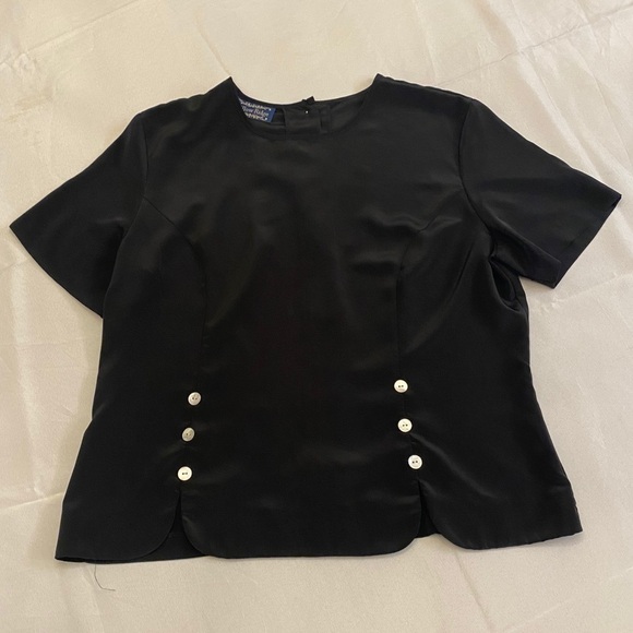 Willow Ridge Tops - WILLOW RIDGE Vintage Button Detail Blouse - L
